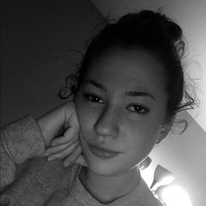 Meet your Posher, Alisa